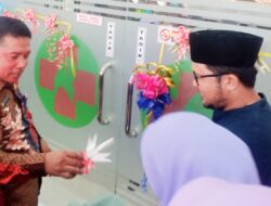 Kadis Kesehatan Pelalawan Resmikan Gedung Baru Klinik dan Apotek Dinda