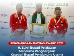 H Zukri Terima Penghargaan Nasional Kategori Bupati Pendukung Utama Pengelolaan Zakat.