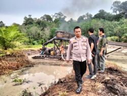 Polsek Kuantan Tengah Di Back Up Polres Kuansing Tertibkan PETI di Aliran Sungai Titian Tore Desa Kampung Baru Kecamatan Sentajo Raya