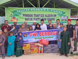 PWI Pelalawan Berbagi Kebahagian, Ke Keluarga Anggota dan Pondok Tahfidz