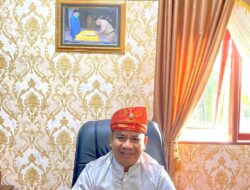 Direktur BUMD Perumda Tuah Sekata Pelalawan T. Efriansyah Putra Menyampaikan Permohonan Maaf Kepada Warga yang Terdampak Pemadaman Listrik.