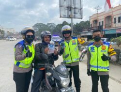 Kapolres Pelalawan bersama Kasat lantas Polres Pelalawan tinjau langsung pelaksanaan operasi zebra lancang kuning 2023.