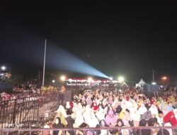 Ribuan Masyarakat Pelalawan Bershalawat, Bupati H Zukri minta Doakan Terus Mengabdi Kepada Masyarakat