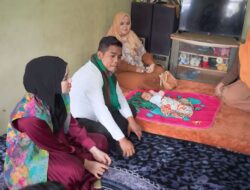 Bupati Pelalawan H. Zukri SE didampingi istri Sambangi Wanita Disabilitas K