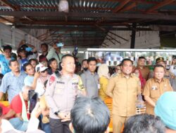 Dengan Humanis, Kapolres Bersama Bupati Pelalawan Jumpai Pengunjuk Rasa Terkait Klaim Lahan.