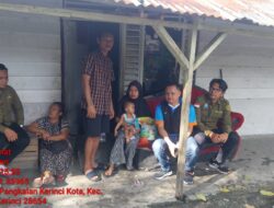 Terima Sembako Sahabat Jumat, Warga: Kita Juga Dapat Konsultasi Hukum Gratis dari Kantor Hukum Fam’s Law Firm