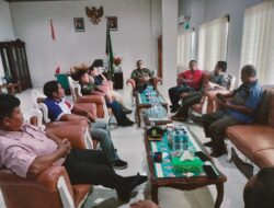 Oraganisasi Pers Pelalawan Serbu Kantor PN Pelalawan