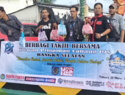 Semangat Berbagi Ramadhan, PJS Bangka Selatan Sebarkan 500 Takjil ke Masyarakat