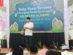 Polres Pelalalwan Berikan Penghargaan Elemen Masyarakat Saat Gelar Buka Bersama