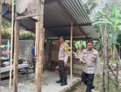 Kapolsek Kuantan Hilir Lakukan Pengecekan Rencana Pembangunan Bedah Rumah Dalam Rangka HUT Bhayangkara ke-78 Tahun 2024