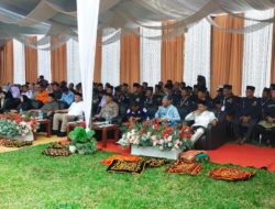 Polres Kuansing Gelar Apel Pengamanan Pembukaan Festival Pacu Jalur di Kecamatan Kuantan Mudik Tahun 2024