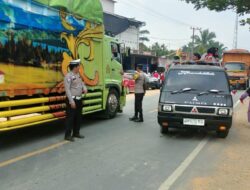 Polsek Singingi Hilir Amankan Kegiatan Karnaval Memeriahkan HUT RI ke-79 di Kecamatan Singingi Hilir