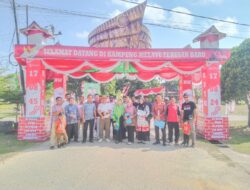 Antusias Warga Pelalawan Peringati HUT RI ke 79 Dengan Gapura Khas Melayu