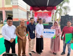 Bupati Pelalawan H. Zukri, SE Resmikan Pemanfaatn Pasar Modern Sorek