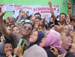 Politik Santai Penuh Canda, Kampanye Pasangan Suhardiman Amby – Mukhlisin Jadi Sorotan