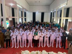 Kukuhkan Perpanjangan Masa Jabatan Kepala Desa Dan BPD Se- Kecamatan Kerumutan, Bupati Zukri Harapkan Kerjasama Untuk Menurunkan Angka Kemiskinan