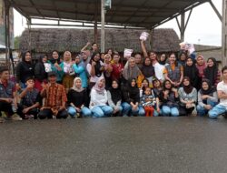 Mahasiswa Institut Kesehatan Payung Negri Pekan Baru Adakan Senam Sehat Bersama Warga Desa Kampung Baru