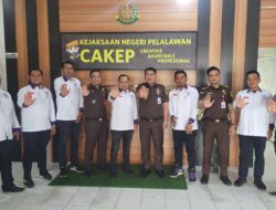 Komitmen Lindungi Anak, Kejari Azrijal SH MH Audiensi Dengan Komnas PA Pelalawan