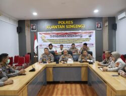 Polres Kuansing Bersama Tim Polda Riau Gelar Sosialisasi Pemantauan dan Evaluasi Kinerja Pelayanan Publik Tahun 2025