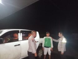 Polsek Pangean Patroli KRYD Malam Guna Cegah C3 dan Penyalahgunaan Narkoba di Desa Sako