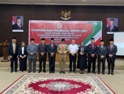 Lantik 7 Pejabat Eselon II dan Direktur Bank BPR Dana Amanah, Bupati Zukri Tegaskan untuk Kerja Keras, Cerdas dan Ikhlas