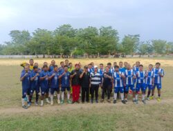 Didampingi Ketua JMSI, Anggota DPRD Pelalawan Buka Turnamen Sepak Bola Antar RW Karang Taruna Cup II Desa Makmur