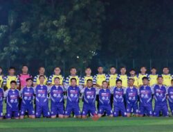 Silaturahmi Lewat Sepak Bola: Sahabat Media FC Hadapi PUPR Pelalawan