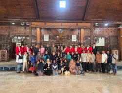 Pengabdian Masyarakat UNTAG Surabaya: Puguh Tawarkan Mediasi Kolaboratif untuk Sengketa Konsumen