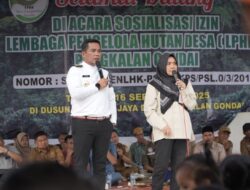 Bupati Pelalawan Hadiri Sosialisasi Keberadaan Izin Lembaga Pengelola Hutan Desa (LPHD) di Desa Pangkalan Gondai