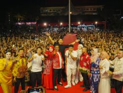 Helat Pelalawan ke-26 Ditutup Meriah, Silet Open Up dan Diva Aurel Guncang Ribuan Penonton dengan “Tabola Bale”