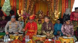 Bupati dan Wabup Hadiri Festival Togak Tonggol dan Mandi Balimau Kasai di Langgam