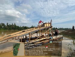 Polsek Cerenti Tindak Tegas PETI di Sungai Kuantan, Tiga Rakit Dibakar di Desa Pulau Busuk