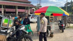 Polsek Jajaran Polres Kuansing Amankan Pasar Ramadhan di Berbagai Wilayah, Masyarakat Merasa Aman Berbelanja