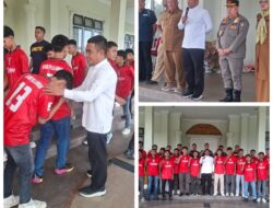 Bupati Zukri lepas Atlet Futsal Pelalawan ikuti Kejurda Piala Gubernur