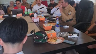 Bupati Pelalawan Minta Distribusi BBM Dipercepat, Antrean Panjang Jadi Sorotan