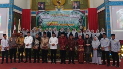Bupati Zukri Hadiri Pelantikan Pengurus IMK dan Hiwakap Pelalawan