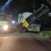Portal di KM 55 Pelalawan Roboh Usai Disenggol Mobil Box