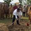Menuju Pelalawan Kota Aren, Bupati Lakukan Kick off Penanaman Bibit Aren