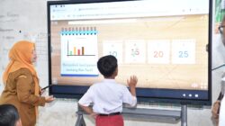 Memangkas Kesenjangan, Kemendikdasmen Perkuat Pembelajaran Digital di Teluk Bintuni
