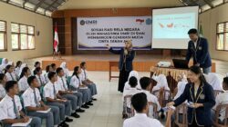 Mahasiswa Farmasi UMRI Sosialisasikan Bela Negara kepada Siswa SMA Negeri 5 Pekanbaru